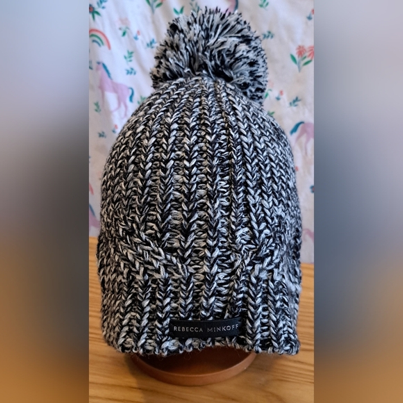 NWOT Rebecca Minkoff Black & White Knit Comfy Casual Warm Winter Beanie Hat - Picture 1 of 5